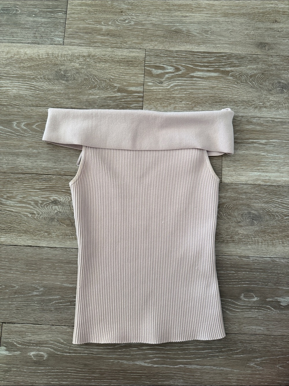Aritzia Sculpt Knot Off-Shoulder Ribbed Top in Light pink
